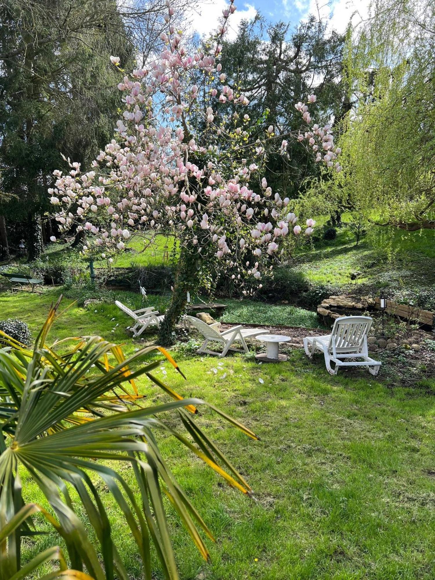 Le Bois Des Sources Apartment Saint-Marcel  ภายนอก รูปภาพ